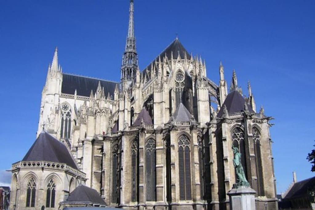 Super Studio Au Pied De La Cathedrale Apartment Amiens Exterior photo